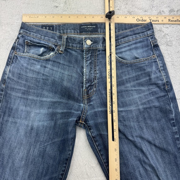 Lucky Brand Jeans Mens 32x32 Blue 221 Straight Denim Zip Fly Classic Medium Wash - Picture 6 of 8